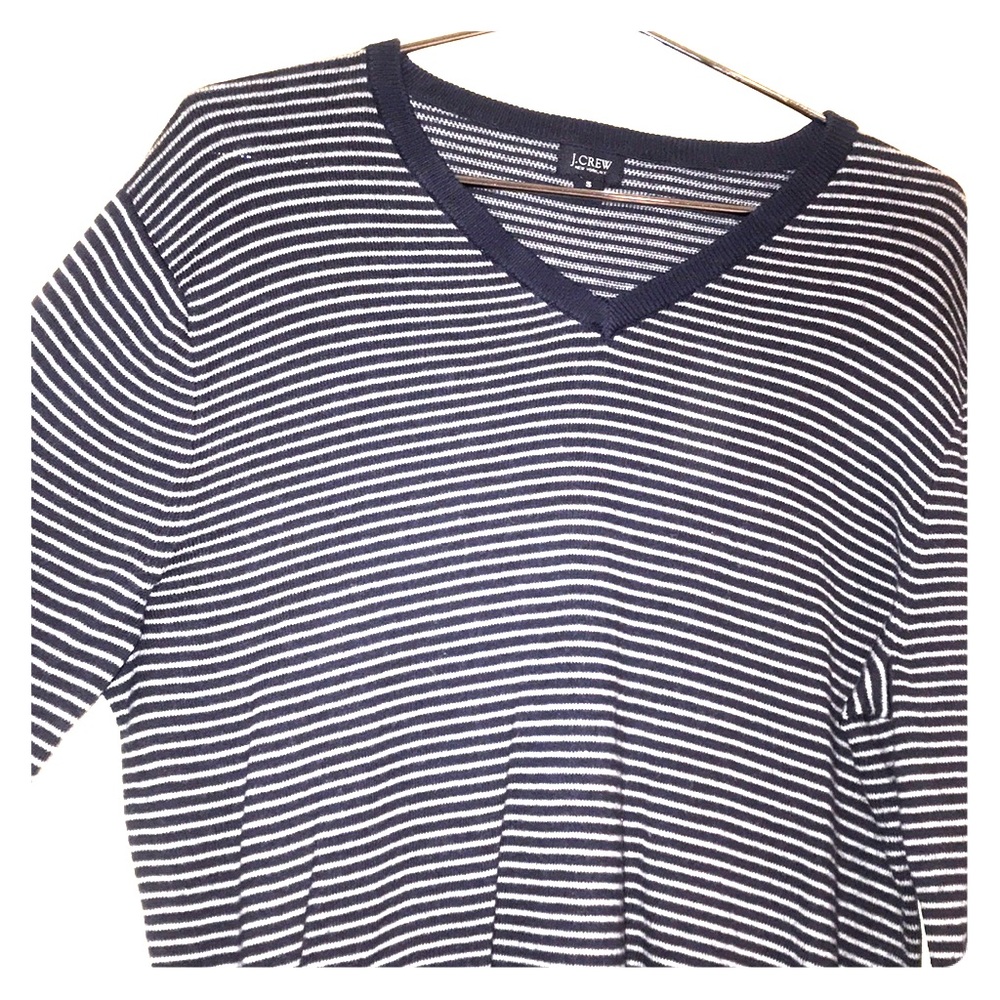 Men’s Vneck Sweater